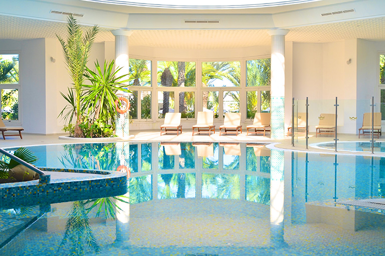 SEJOUR THALASSO ROYAL GARDEN PALACE 5*, CURE REMISE EN FORME 4 JOURS / 4 SOINS, AI (7 nuits)